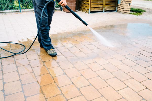 Pavement Staining in Anacortes